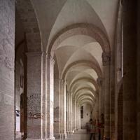 Basilique Saint-Sernin de Toulouse - Interior, nave, north outer aisle looking west