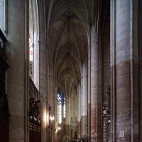Cathédrale Saint-Étienne de Toulouse - Interior, chevet, south ambulatory looking east