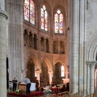 Église Saint-Sauveur - Interior, crossing and chevet from south transept