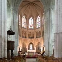 Église Saint-Sauveur - Interior, nave looking toward chevet