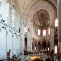 Église Sainte-Radegonde de Poitiers - Interior, chevet from nave