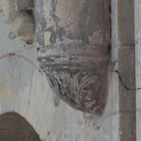 Église Sainte-Radegonde de Poitiers - Interior, nave, south arcade, vaulting shaft corbel