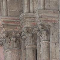 Église Sainte-Radegonde de Poitiers - Interior, nave, south clerestory, vaulting shaft capitals