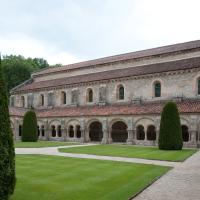 Abbaye de Fontenay - Exterior, cloister