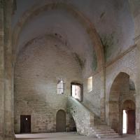 Abbaye de Fontenay - Interior, south transept looking southwest