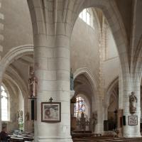 Église Saint-Jean-Baptiste de Chaource - Interior, south nave aisle looking into nave