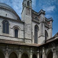 Cathédrale Saint-Étienne de Cahors - Exterior, south nave cloister looking northeast towards south chevet elevation