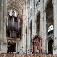 Église Saint-Eustache de Paris - Interior, nave looking northwest