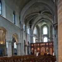 Église Saint-Julien-le-Pauvre de Paris - Interior, nave looking northeast