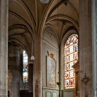 Église Saint-Merri - Interior, south ambulatory, radiating chapel, looking southeast