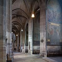 Église Saint-Merri - Interior, chevet, northeast ambulatory aisle looking northwest, radiating chapels
