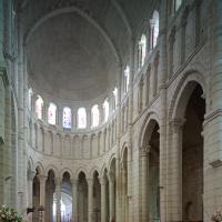 Église Notre-Dame de La-Charité-sur-Loire - Interior, chevet looking southeast