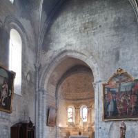 Église Sainte-Croix de Bordeaux - Interior, north transept, east elevation, chapel