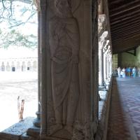 Abbaye Saint-Pierre de Moissac - Interior, cloister, southwest corner sculpture