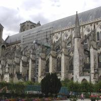 Bourges, Cathédrale Saint-Étienne - Exterior nave, south side
