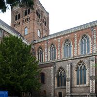 Saint Albans Cathedral - Exterior, south transept, west elevation 