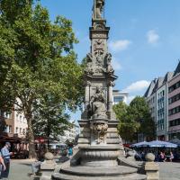 Alter Markt - Fountain, South Side