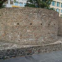 Römische Stadtmauer Köln - South side of wall on Komödienstraße