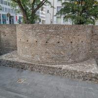 Römische Stadtmauer Köln - South side of wall on Komödienstraße, detail