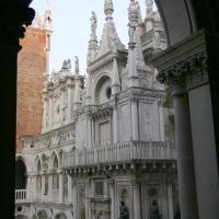 Arco Foscari - view from Scala dei Giganti, courtyard