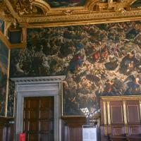 Palazzo Ducale - detail: corner, Sala del Maggior Consiglio (Chamber of the Great Council)