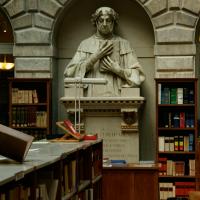 Biblioteca Nazionale Marciana - Sculpture of Francesco Petrarca by Carlo Lorenzetti in the Main Reading Room, ca. 1904-1905