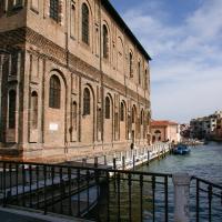 Scuola Grande della Misericordia - view of canal side