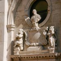 Abbazia della Misericordia - detail: bust of Gasparo Moro and sculpture on facade