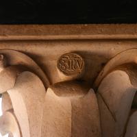 Scuola Grande della Misericordia - detail: column capital, cloister