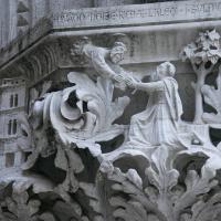 Palazzo Ducale - detail: column capital, exterior