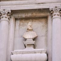 San Giorgio Maggiore - detail: bust in niche, main facade