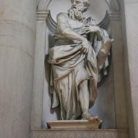 San Giorgio Maggiore - detail: sculpture in interior niche