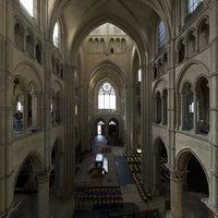 Cathédrale Notre-Dame de Laon - Interior: north transept, gallery level