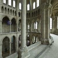 Cathédrale Saint-Gervais-Saint-Protais de Soissons - Interior: south transept gallery level, west side