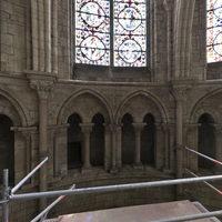 Cathédrale Saint-Étienne de Sens - Interior: choir scaffolding, from triforium, center