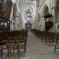 Église Notre-Dame de Villeneuve-sur-Yonne - Interior: nave