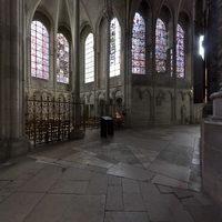 Cathédrale Saint-Étienne d'Auxerre - Interior: chevet, ambulatory
