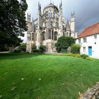 Cathédrale Saint-Étienne de Bourges - Exterior: east end park