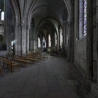 Cathédrale Saint-Étienne de Bourges - Interior: chevet, south outer ambulatory, radiating chapel
