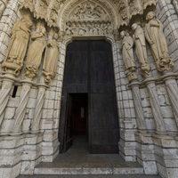 Cathédrale Notre-Dame de Chartres - Exterior: north transept, west portal