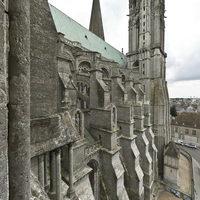 Cathédrale Notre-Dame de Chartres - Exterior: north transept, west clerestory