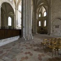 Collégiale Notre-Dame-du-Fort d'Étampes - Interior: south transept