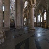 Cathédrale Saint-Julien du Mans - Interior: chevet, outer ambulatory, radiating chapels