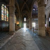 Église Saint-Pierre-et-Saint-Paul de Montreuil - Interior: nave aisle