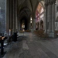 Cathédrale Saint-Cyr-Sainte-Juiliette de Nevers - Interior: north nave aisle