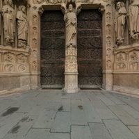 Cathédrale Notre-Dame de Paris - Exterior: western frontispiece, center portal