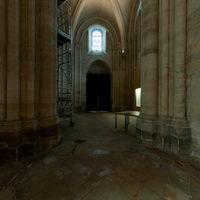 Basilique de Saint-Denis - Interior: narthex, northeast corner bay