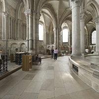 Église Sainte-Marie-Madeleine de Vézelay - Interior: ambulatory