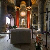 Église Notre-Dame-la-Grande de Poitiers - Interior: chevet, altar