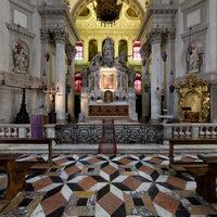 Santa Maria della Salute - Interior: Crossing
